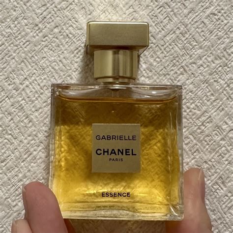 chanel ガブリエル エッセンス 違い